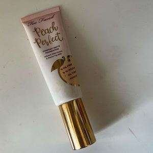 Too faced peach perfect foundation in shade latte